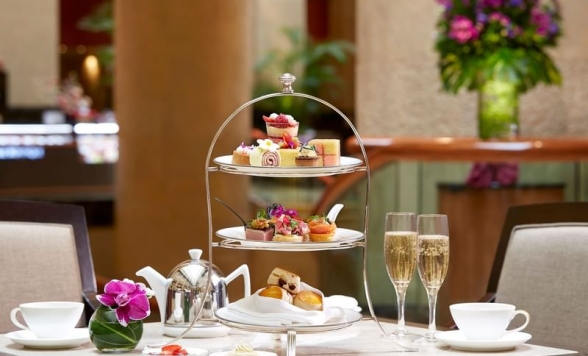 名門ホテル『フラトン ホテル(The Fullerton Hotel Singapore)』ザ・コートヤードで過ごす優雅なアフタヌーンティー